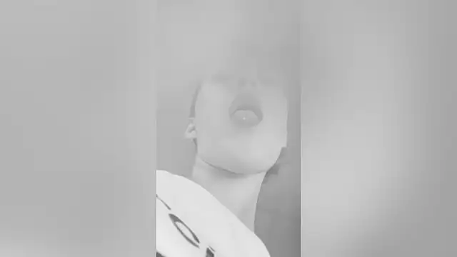 LolaLemona online show from September 2025 12:27:02 PM