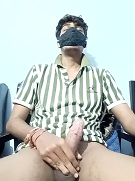 Snapshot of hotvarunrita chatting on October 2025 11:45:02 PM hotvarunrita online show from October 2025 11:45:02 PM