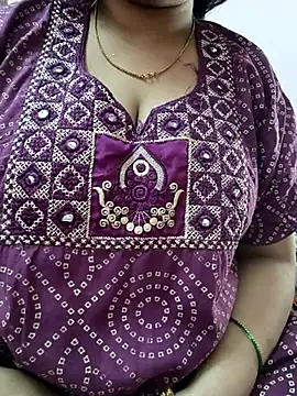 cuteyqueen online show from January 2026 07:25:02 AM