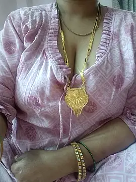 cuteyqueen online show from January 2026 07:26:01 AM