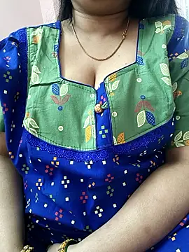 cuteyqueen online show from January 2026 07:12:02 AM