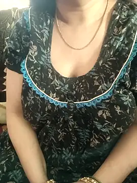 Snapshot of cuteyqueen chatting on February 2026 06:45:02 AM cuteyqueen online show from February 2026 06:45:02 AM