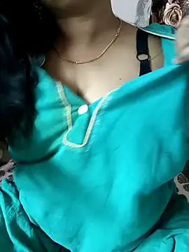 cuteyqueen online show from February 2025 04:49:01 AM