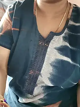 cuteyqueen online show from March 2025 03:03:02 AM