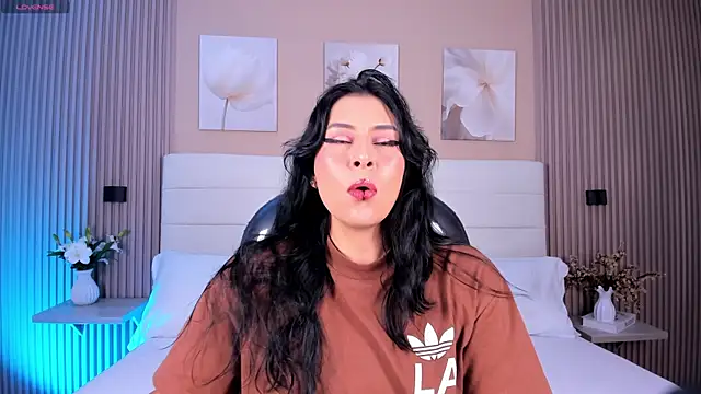 JessyEvans online show from June 2026 07:22:01 PM