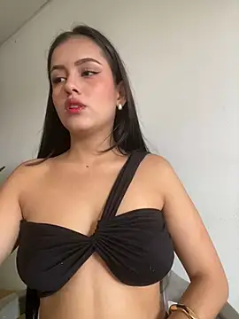 AbbyMillerrr online show from May 2026 02:33:02 PM