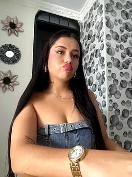 Snapshot of AbbyMillerrr chatting on November 2025 04:40:01 PM AbbyMillerrr online show from November 2025 04:40:01 PM