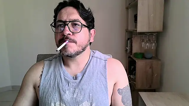 OsoMaduro12 online show from February 2026 01:20:02 PM