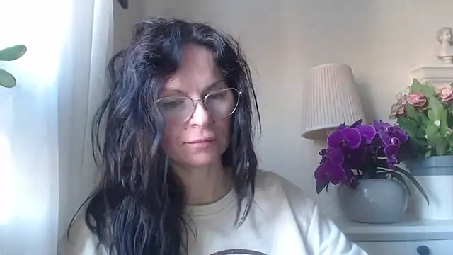 HelenLuxx online show from October 2025 07:39:02 AM