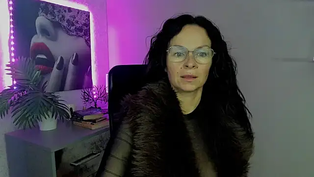 HelenLuxx online show from September 2025 05:36:01 AM