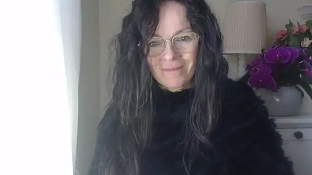 HelenLuxx online show from October 2025 06:12:02 AM