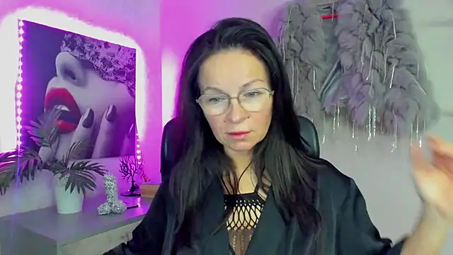 HelenLuxx online show from November 2025 08:14:01 AM