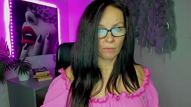 HelenLuxx online show from October 2025 06:15:02 AM