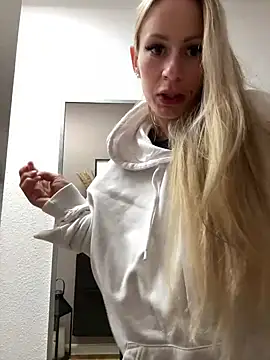 X JamieLove X online show from March 2025 08:42:02 PM