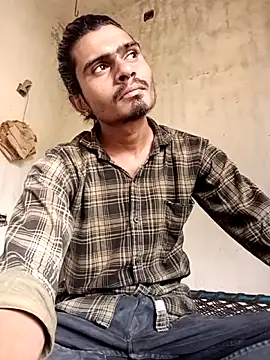 Snapshot of Yasha_14C_Creator chatting on June 2026 04:12:02 AM Yasha 14C Creator online show from June 2026 04:12:02 AM