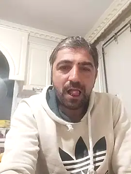 Snapshot of Muratcanik44 chatting on March 2026 11:32:01 PM Muratcanik44 online show from March 2026 11:32:01 PM