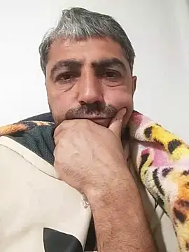 Snapshot of Muratcanik44 chatting on February 2026 10:39:02 PM Muratcanik44 online show from February 2026 10:39:02 PM