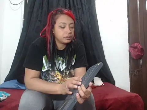 Snapshot of Alana_kiss_1 chatting on February 2025 02:25:01 AM Alana kiss 1 online show from February 2025 02:25:01 AM