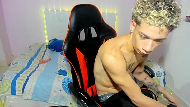 mateodeamjo online show from November 2025 07:23:02 AM