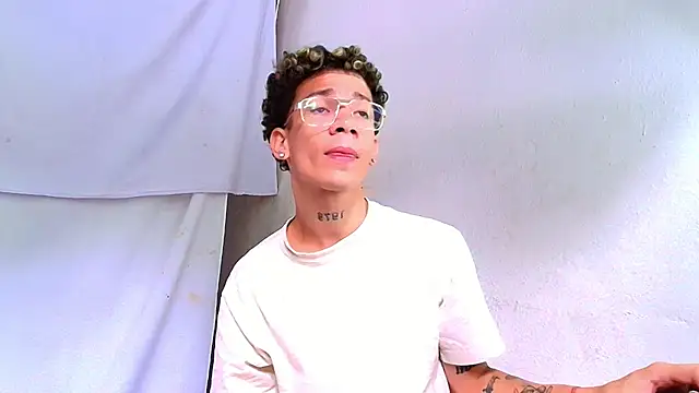 Snapshot of mateodeamjo chatting on June 2026 03:32:02 PM mateodeamjo online show from June 2026 03:32:02 PM
