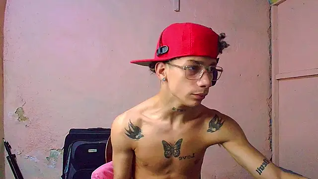 Snapshot of mateodeamjo chatting on July 2026 01:57:02 AM mateodeamjo online show from July 2026 01:57:02 AM