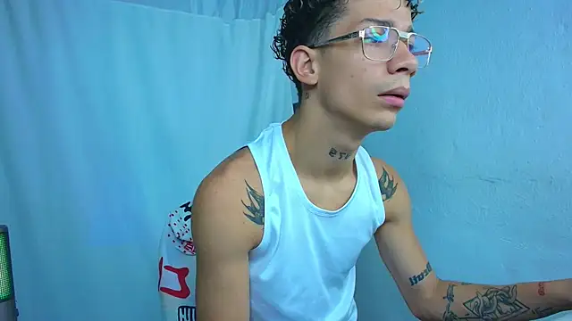 mateodeamjo online show from April 2026 04:30:01 AM