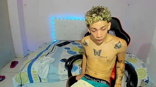 mateodeamjo online show from November 2025 07:13:01 AM