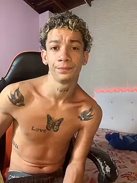 mateodeamjo online show from November 2025 08:40:01 AM