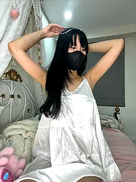 Gyuu-Nyuu online show from November 2025 11:43:01 AM