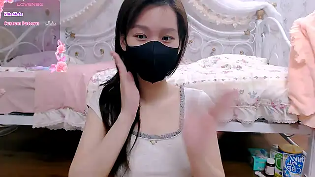 Gyuu-Nyuu online show from February 2025 01:44:02 AM