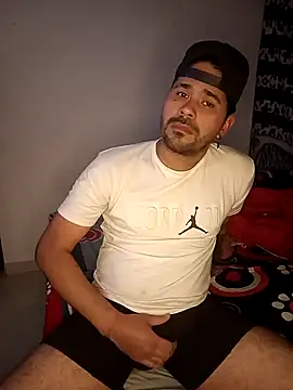 Joselatino23 online show from October 2025 05:11:01 AM