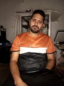 Joselatino23 online show from November 2025 06:06:02 AM