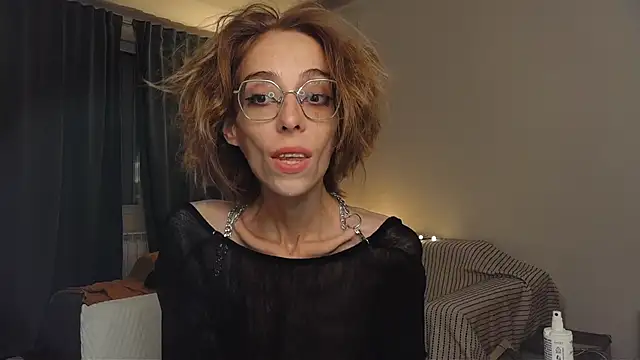 amber quell here online show from April 2026 04:36:02 PM