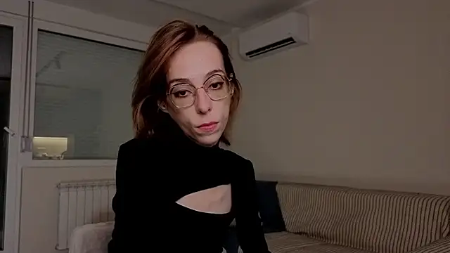 amber quell here online show from November 2025 04:10:01 PM