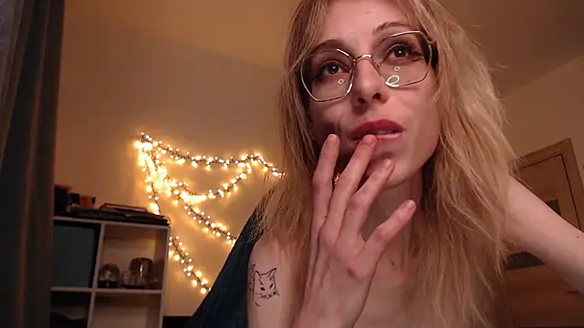 Snapshot of amber_quell_here chatting on February 2025 05:15:01 PM amber quell here online show from February 2025 05:15:01 PM