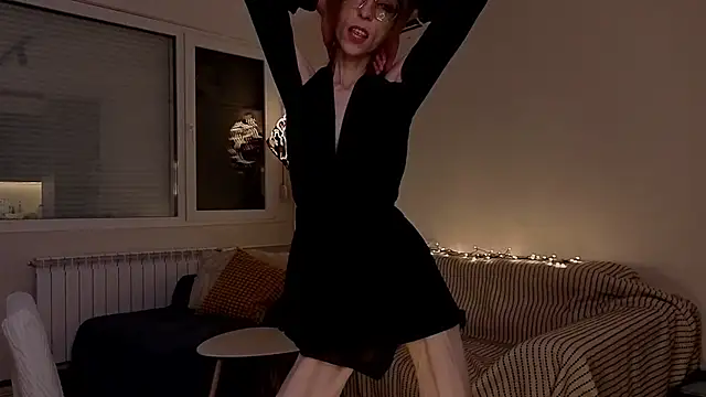 amber quell here online show from December 2025 05:16:01 PM