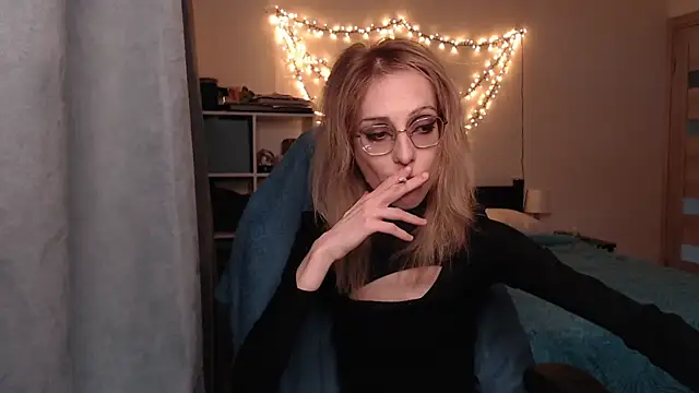 Snapshot of amber_quell_here chatting on March 2025 02:12:02 PM amber quell here online show from March 2025 02:12:02 PM