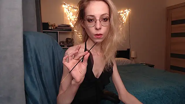 Snapshot of amber_quell_here chatting on January 2025 02:07:02 PM amber quell here online show from January 2025 02:07:02 PM