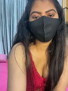 Snapshot of Angel_Zaara chatting on January 2025 06:32:02 PM Angel Zaara online show from January 2025 06:32:02 PM