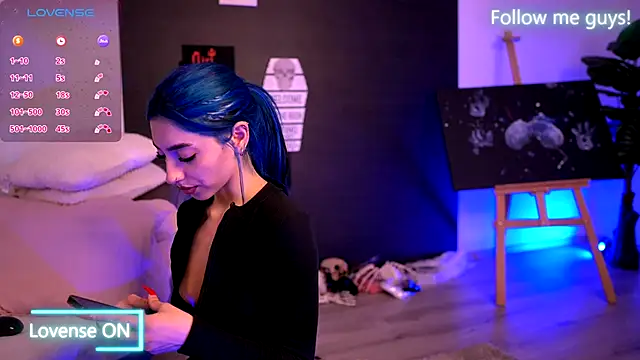 Snapshot of AriaVoss chatting on October 2025 11:05:02 PM AriaVoss online show from October 2025 11:05:02 PM