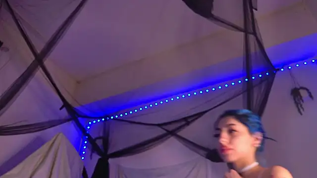 AriaVoss online show from February 2026 09:32:01 PM