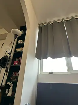 AriaVoss online show from April 2026 03:40:02 PM