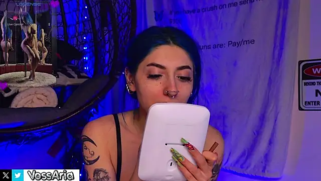 AriaVoss online show from April 2026 09:09:02 PM