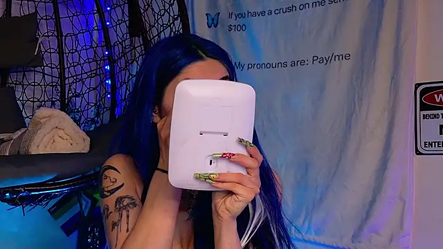 AriaVoss online show from April 2026 09:18:02 PM