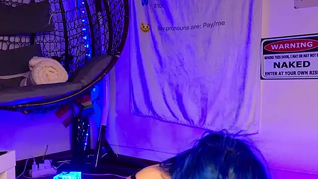 AriaVoss online show from April 2026 09:00:02 PM