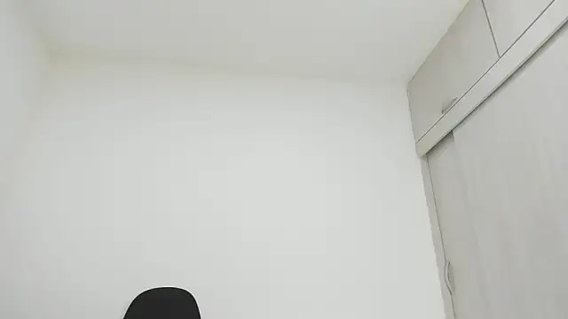 Amelia Debora Antonella online show from March 2026 01:33:02 PM