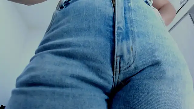 Amelia Debora Antonella online show from March 2026 01:29:02 PM