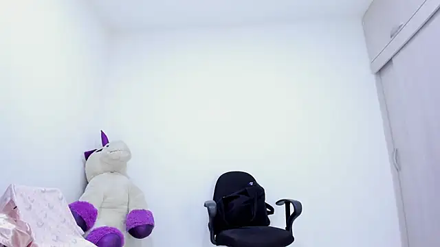 Amelia Debora Antonella online show from March 2026 02:48:01 PM