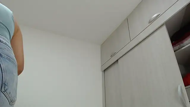 Snapshot of Amelia_Debora_Antonella chatting on November 2025 01:11:01 PM Amelia Debora Antonella online show from November 2025 01:11:01 PM