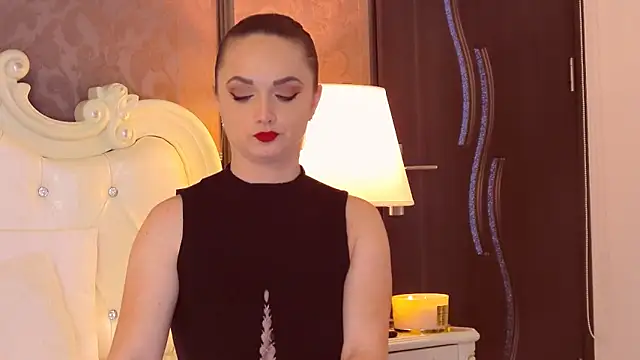 EllianaReese online show from March 2025 06:47:02 AM